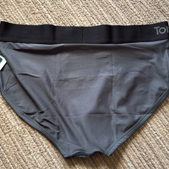 Tommy John 360 Sport Briefs - Picture 2 of 2